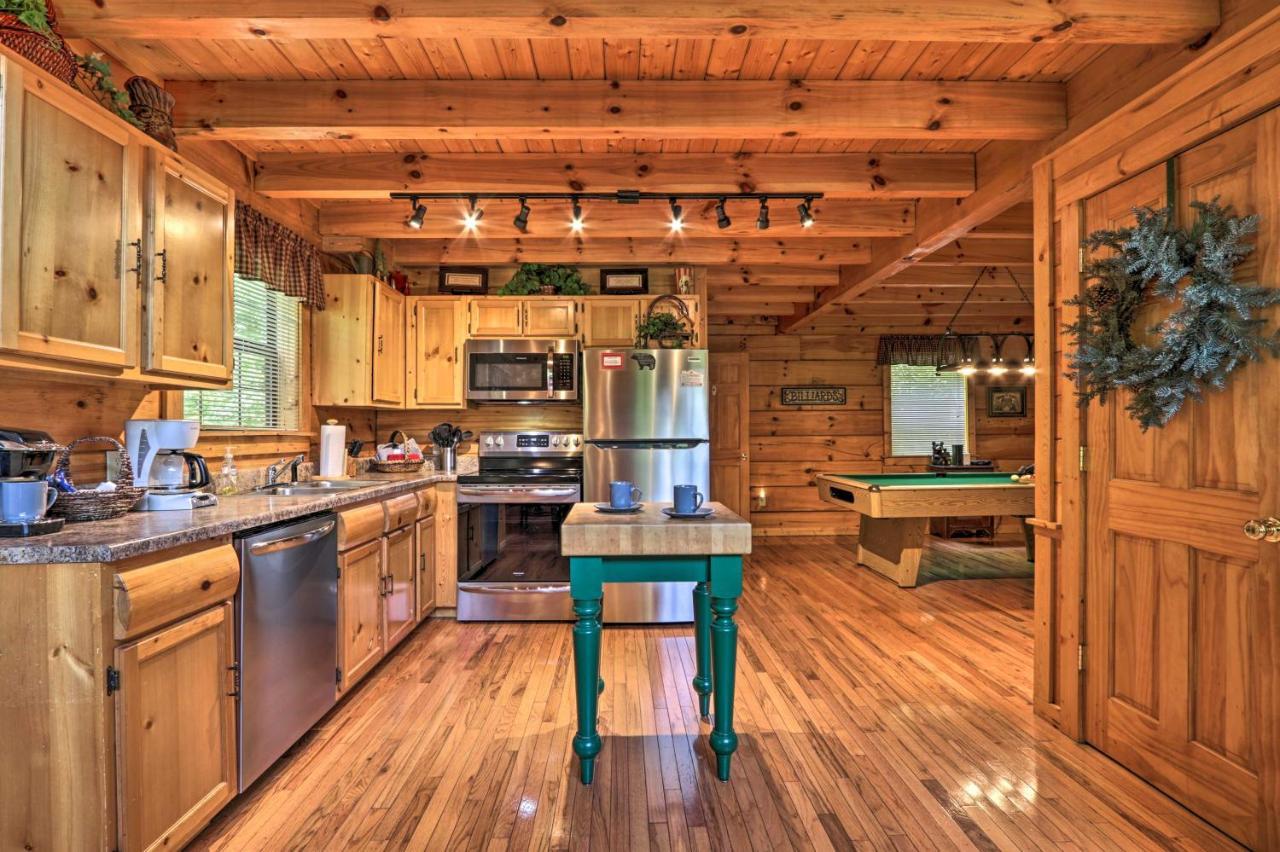 Gatlinburg Mountainside Escape With Deck And Hot Tub! Exterior foto