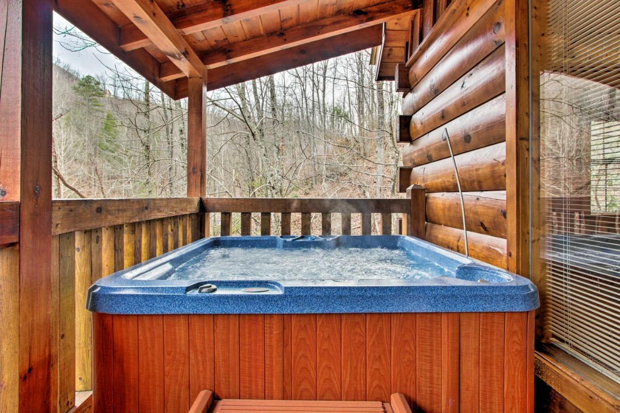Gatlinburg Mountainside Escape With Deck And Hot Tub! Exterior foto