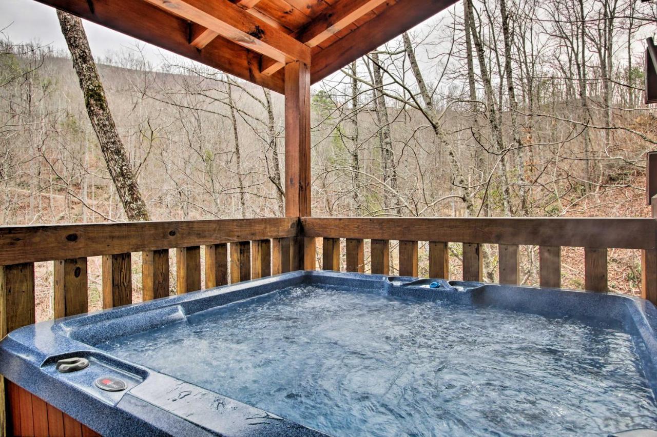 Gatlinburg Mountainside Escape With Deck And Hot Tub! Exterior foto